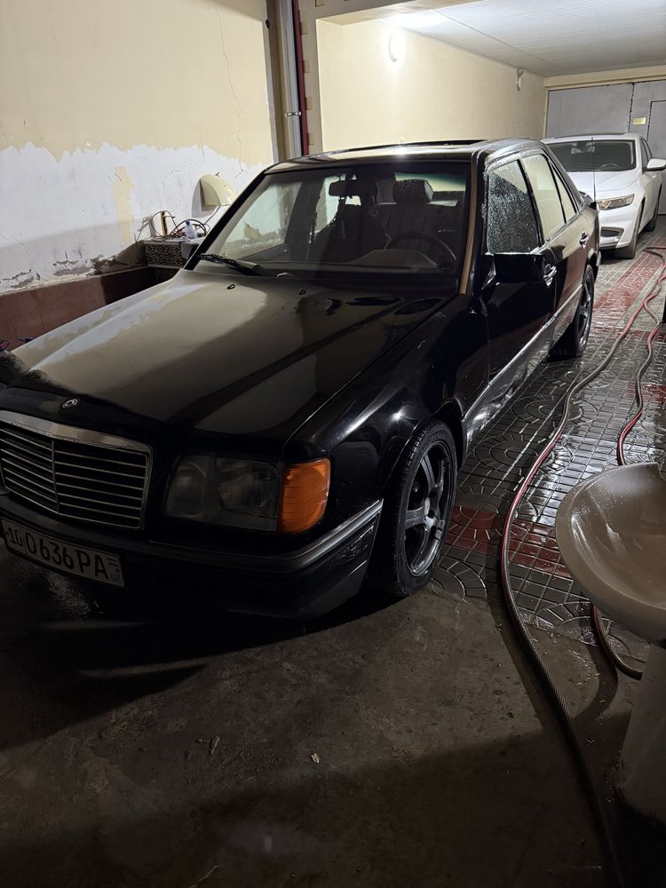 Mercedes 124 3.2