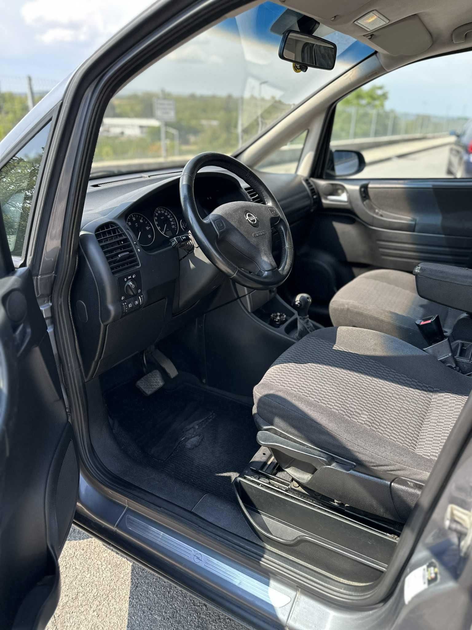 Opel Zafira 2.0 DTI, 100 к.с., автомат, 7 места – 2005 г.