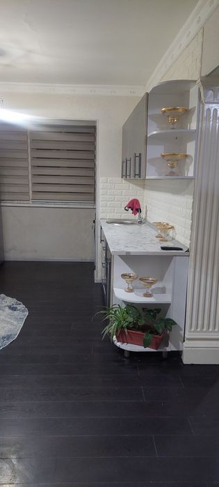 СРОЧНО.УЧТЕПА 24 квартал - продаю квартиру с Обстановкой.