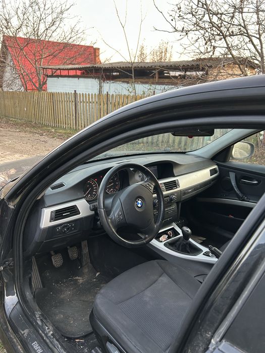 Bmw e90 2010  320 i