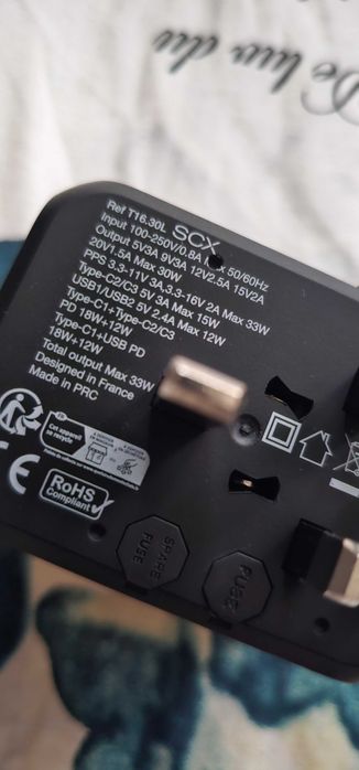 Universal travel adapter 33W incarcator universal calatorie