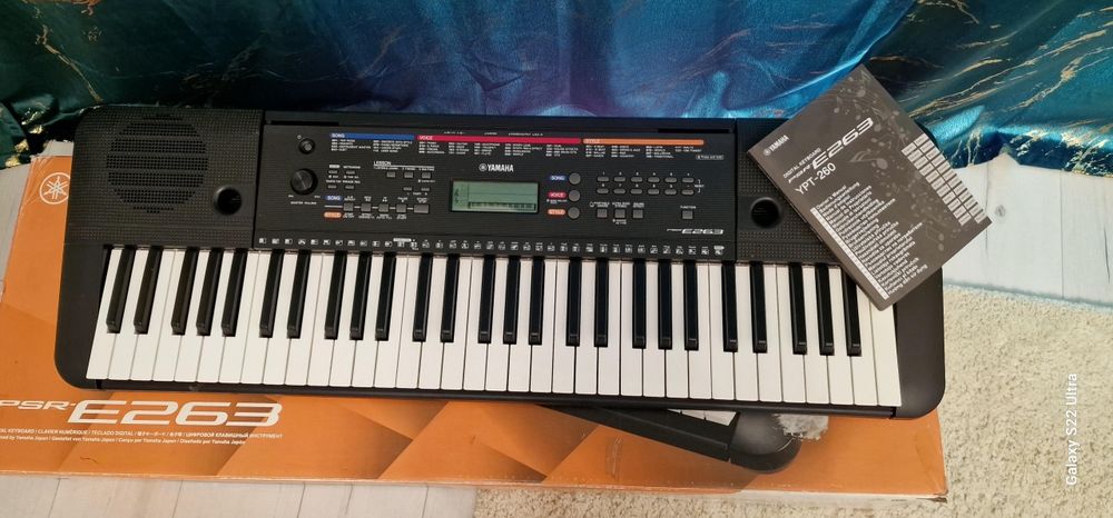 Pian Yamaha Psr E263