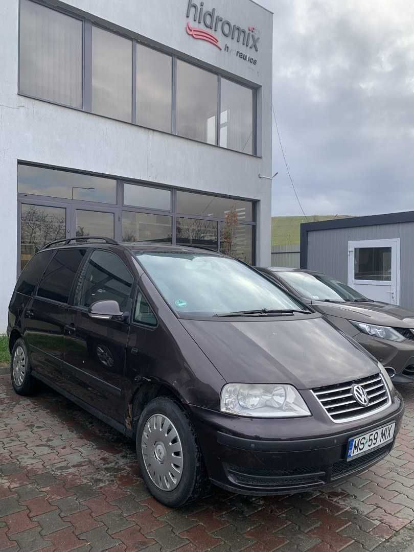 Autoturism Volkswagen Sharan 2.0 Tdi