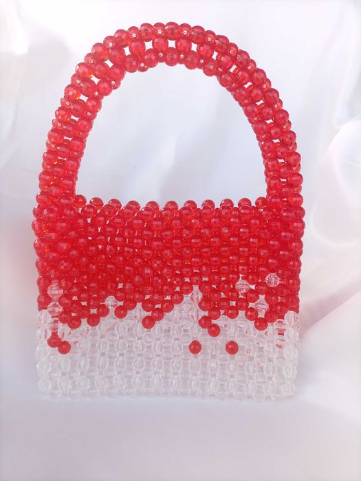 Чанти от мъниста