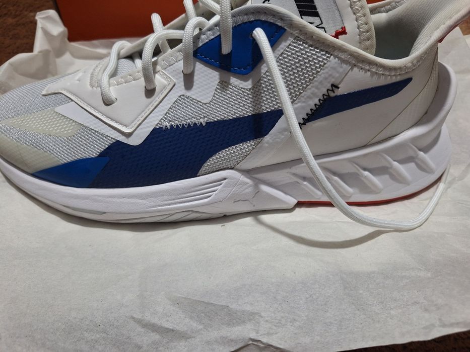 Adidasi puma ,BMW  pret negociabil