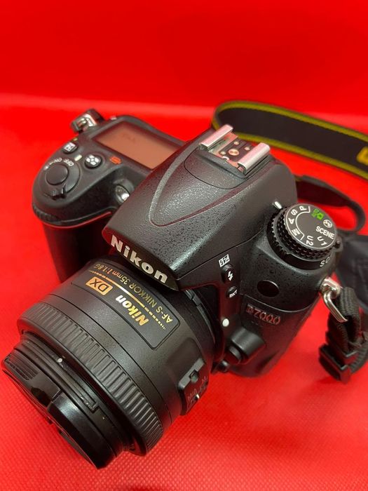 Aparat foto DSLR Nikon D7000, 16.2MP + Obiectiv DX 35mm 1:1 8G -A-
