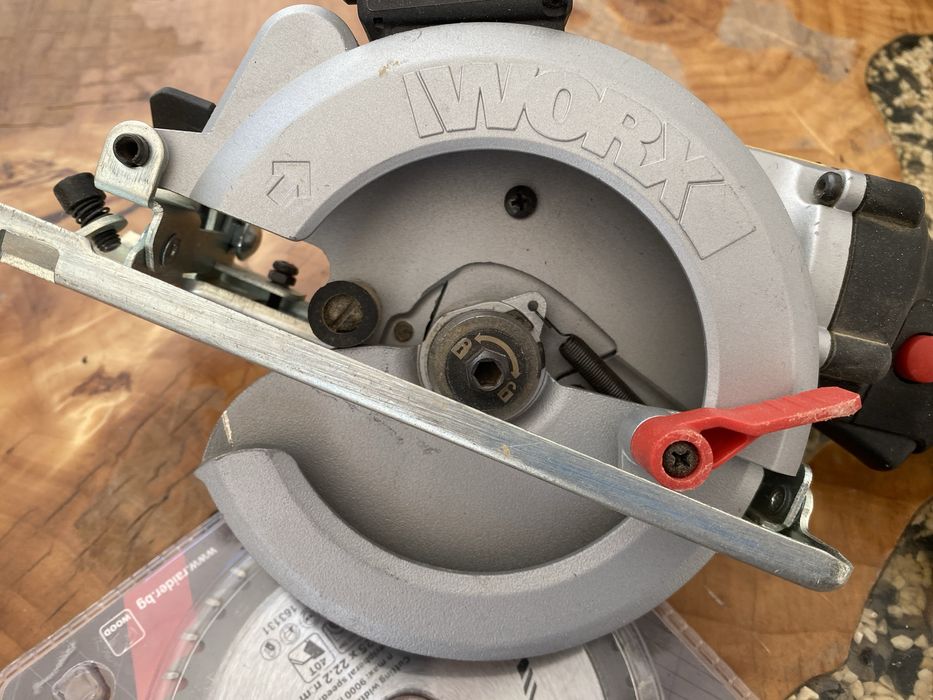 Fierastrau circular worx