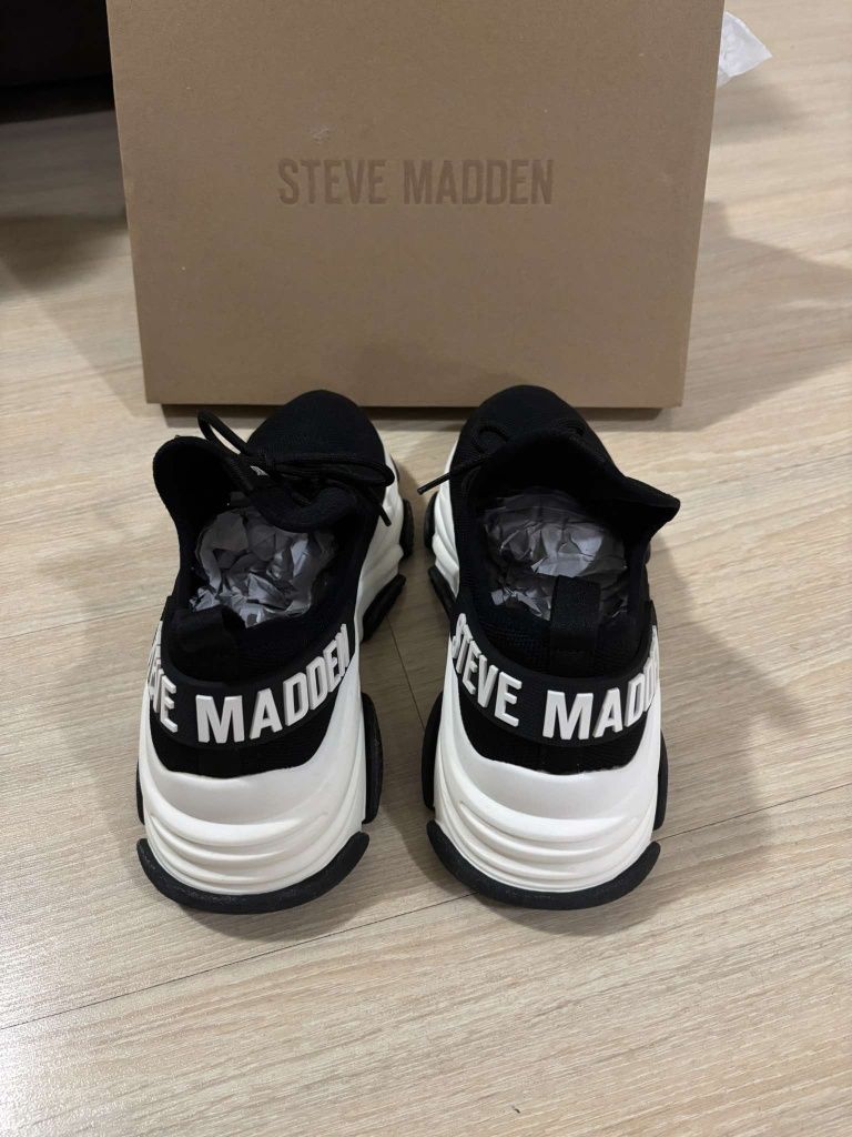 Оригинални маратонки STEVE MADDEN