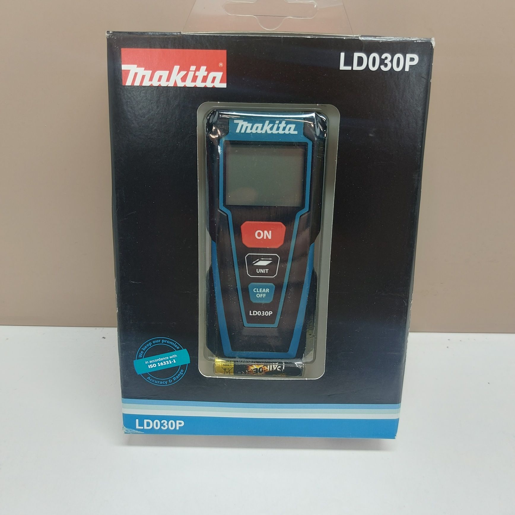 Лазерна ролетка Makita LD030P 30м