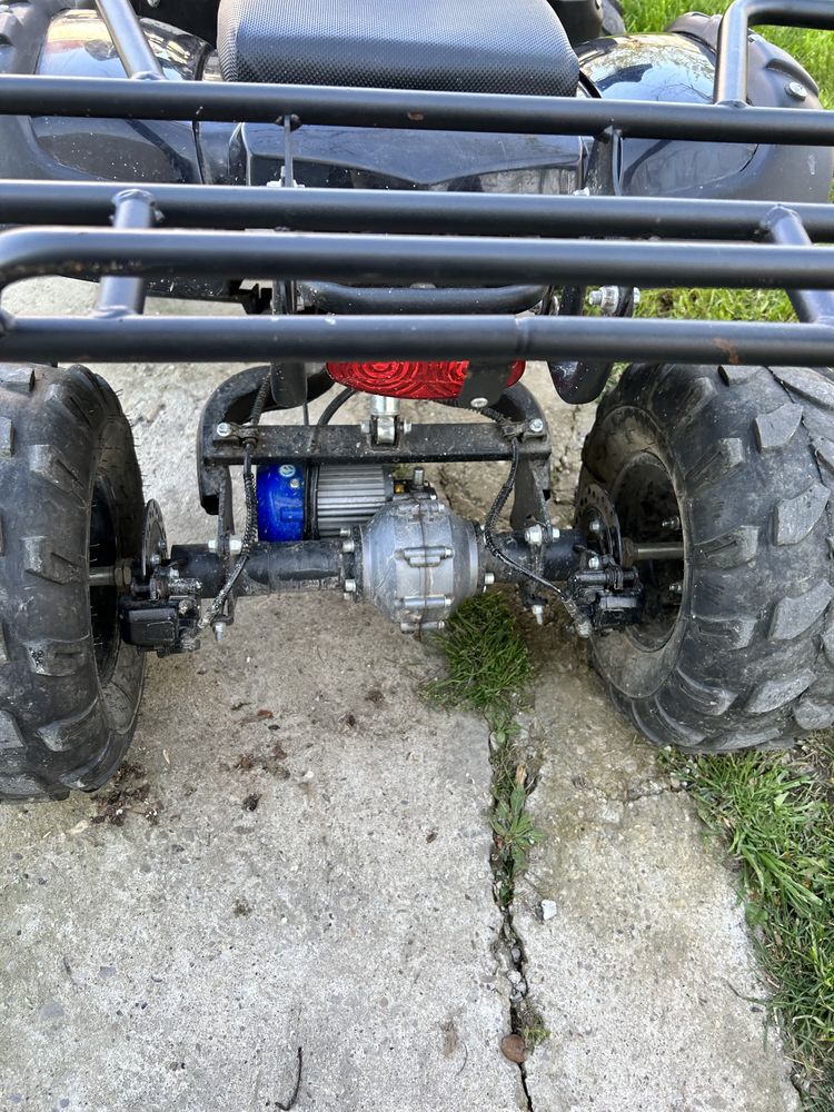 Vând ATV electric