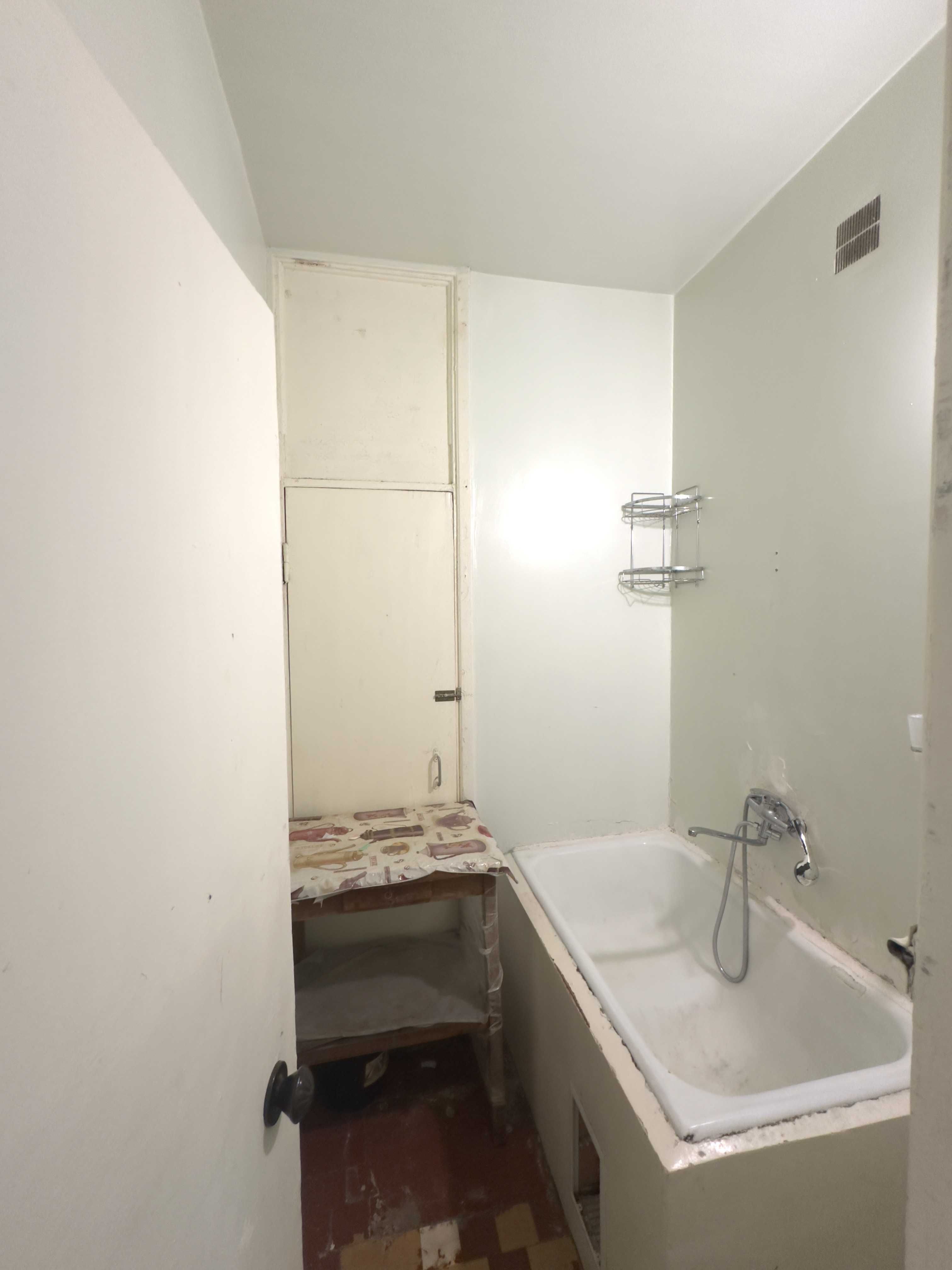 Срочнo! 2-комнатная. квартира, 49м², 5/5 этаж
Ташкент, ул. М. Улугбека
