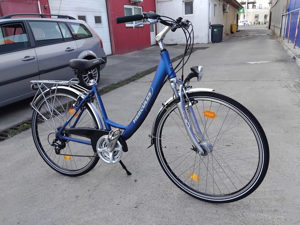 Vând bicicleta Hercules din aluminiu pentru damă