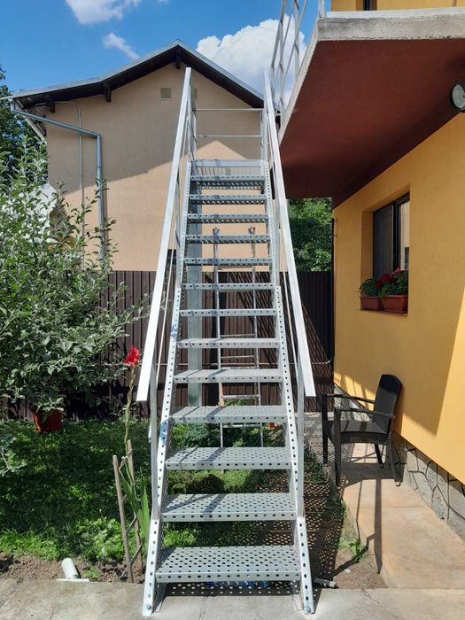 Scări metalice galvanizate la orice demisiune asiguram transport ori u