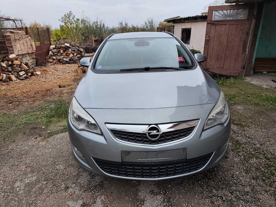 Opel Astra J Sports Tourer 1.4 2011