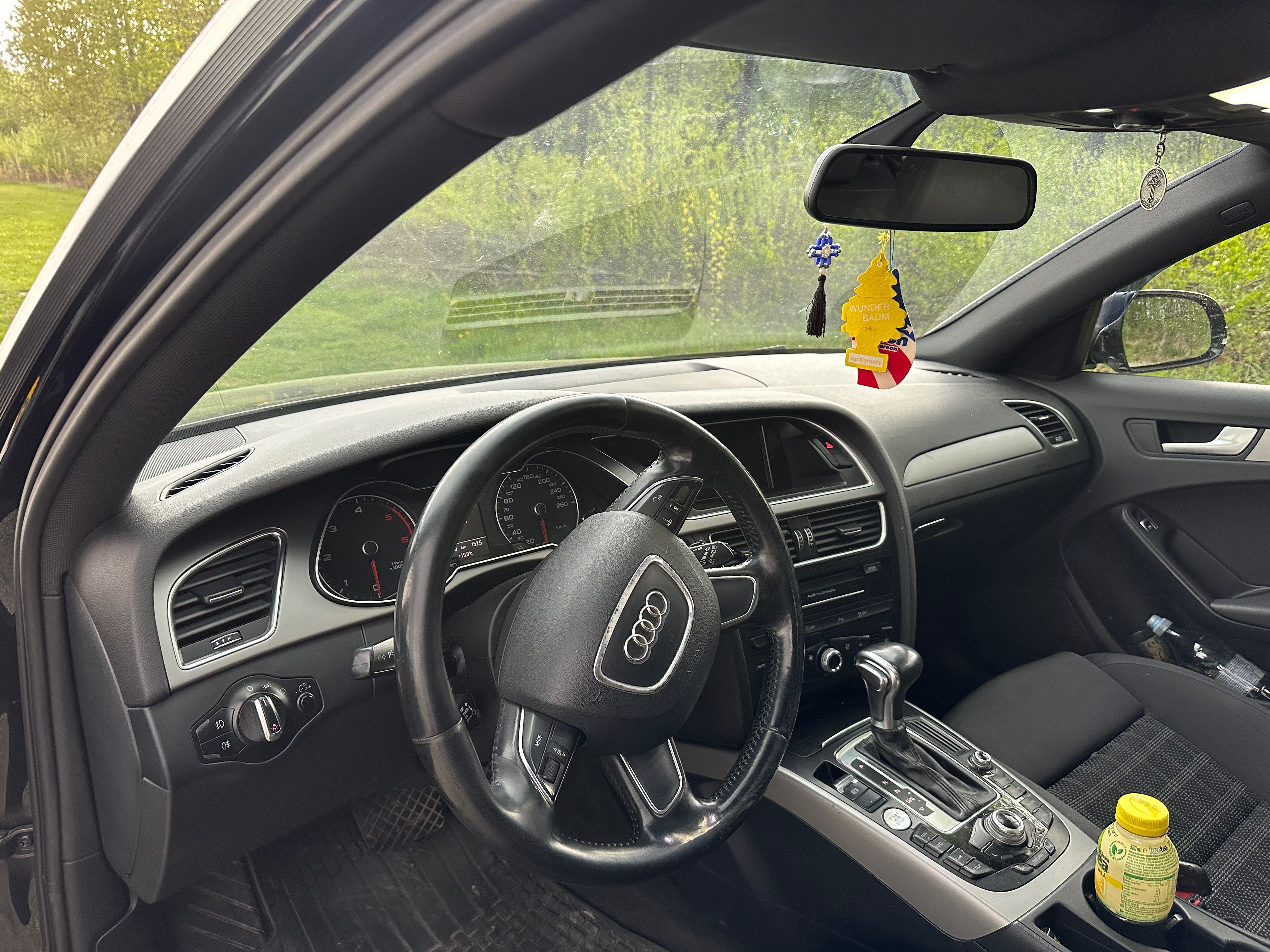 Vand audi a4 b8 2014