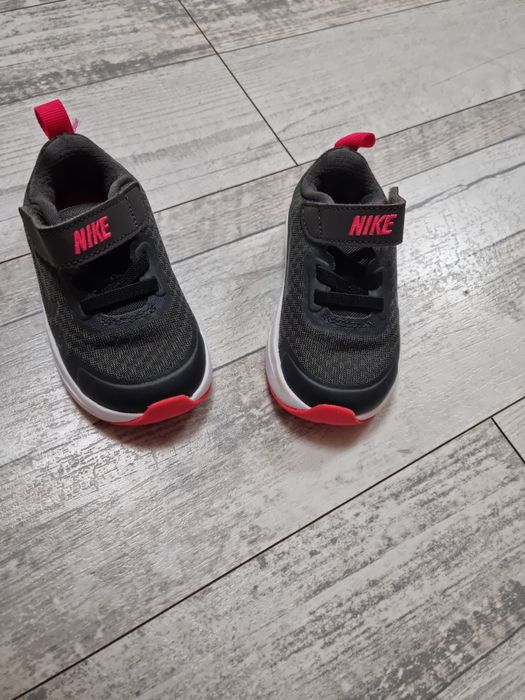 Adidasi Nike de băieți