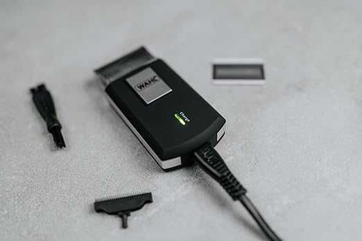 Електрическа мини самобръсначка Wahl Travel Shaver за път