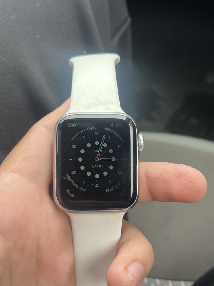 Смарт часы 44мм Apple