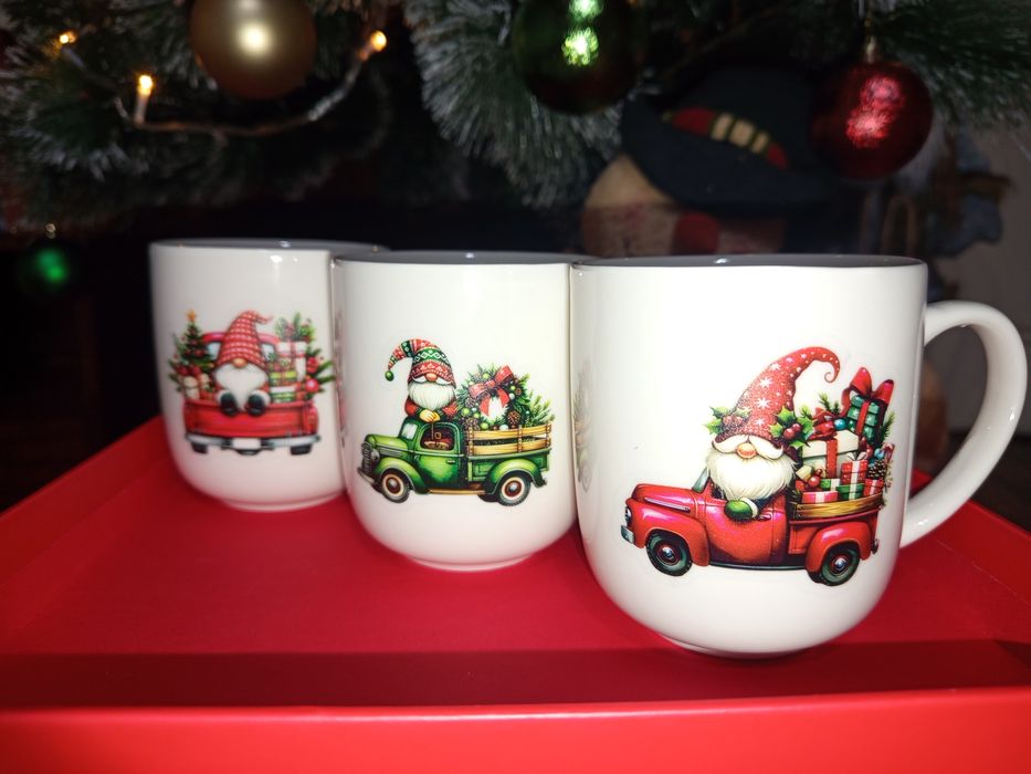 Коледни чаши за скъпи приятели