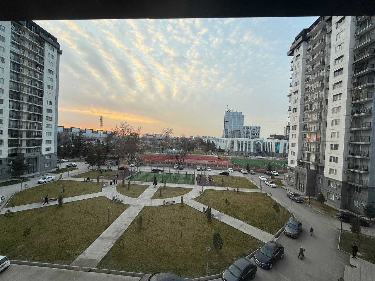 Продажа 3-комнатной 82 кв² Квартиры в ЖК "Besh chinor"на ул.Махтумкули