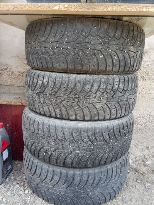 Продам зимние шины 205/55/16