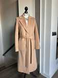 Palton Hugo Boss / lână și alpaca / Pret initial 895€ = 4475 lei / NOU