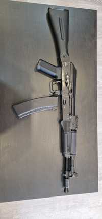 AK 104 Cyma 040D. Full metal.