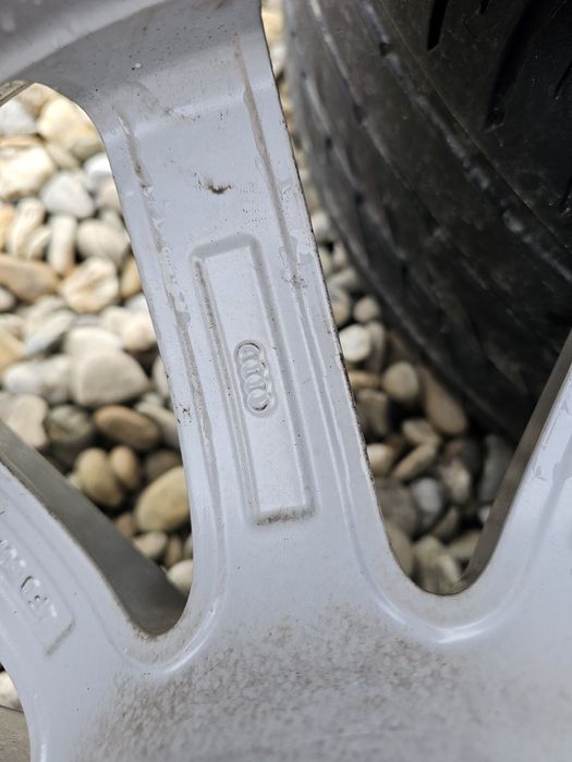 Jante Aliaj Originale Audi R18