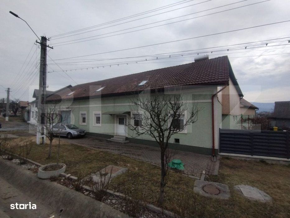 Casa 4 camere,200mp,teren 3000 mp,zona Livezile