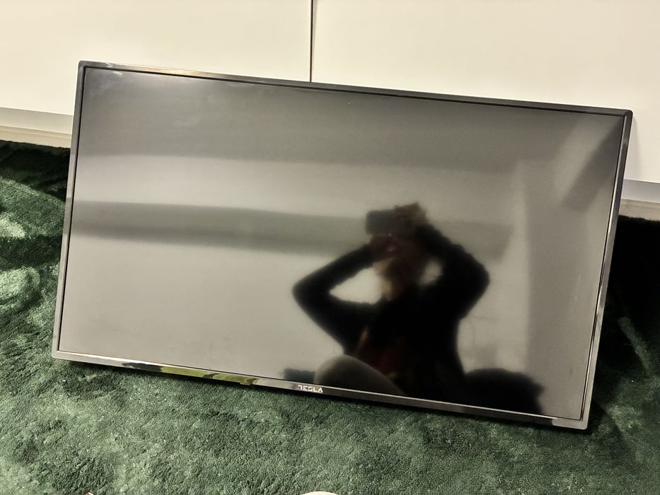 Televizor Tesla Smart