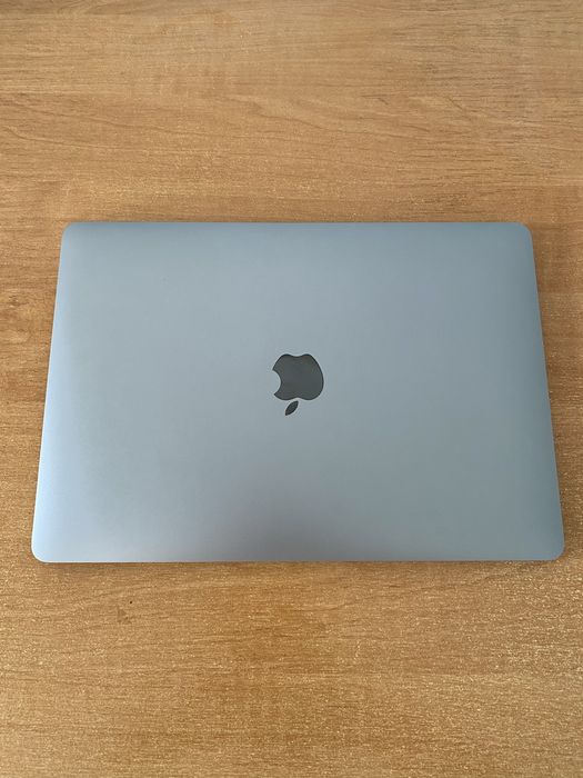 Macbook Air M1 13.3 inch