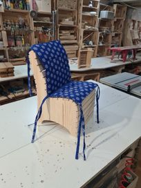 Дизайнерско дървено детско столче ръчна изработка