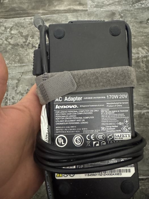 Incarcator lenovo 170 w