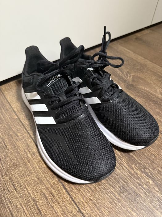 Adidasi adidas 37 unisex