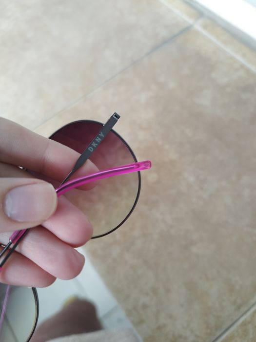 Слънчеви очила DKNY