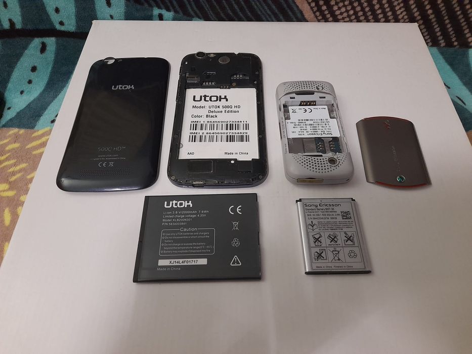 Telefon cu SIM standard Sony Ericsson W395 și Utok 500Q HD