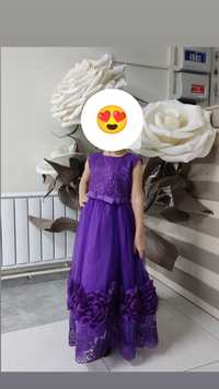 Платье на девочку 7 лет 10000 тг.