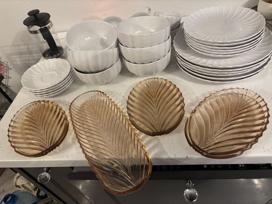 Serviciu de masa pentru prajituri