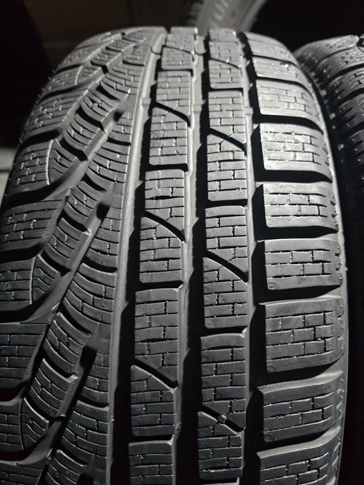 Anvelope 205/55 R17 PIRELLI de iarna