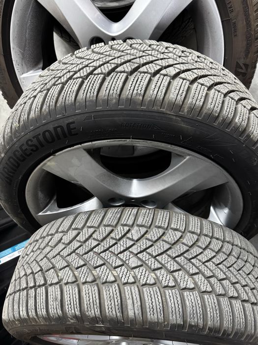 Jante originale BMW R 17 cu anvelope iarna noi!