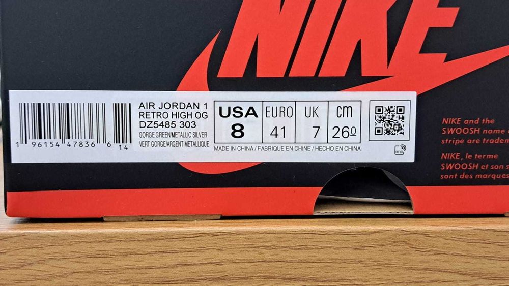 Jordan 1 Retro High OG
Gorge Green marimea 41