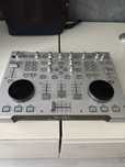 Schimb consola dj hercules rmx cu boxa portabila JBL