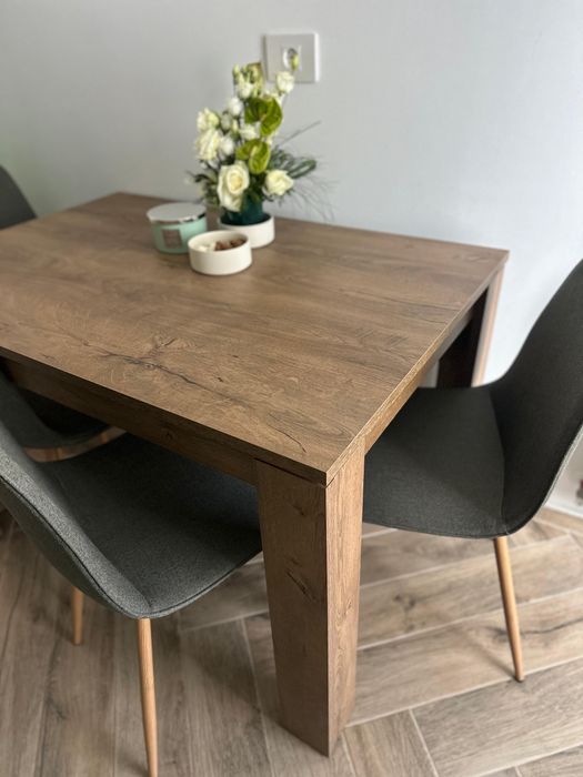 Set masa bucatarie + 4 scaune