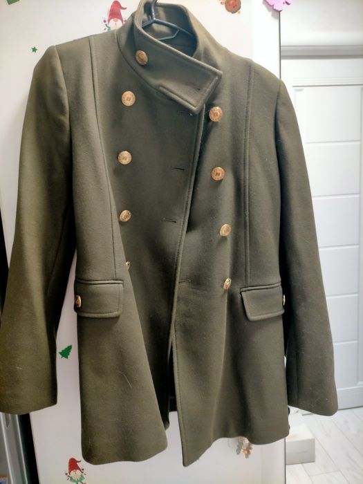 Palton femeii ..