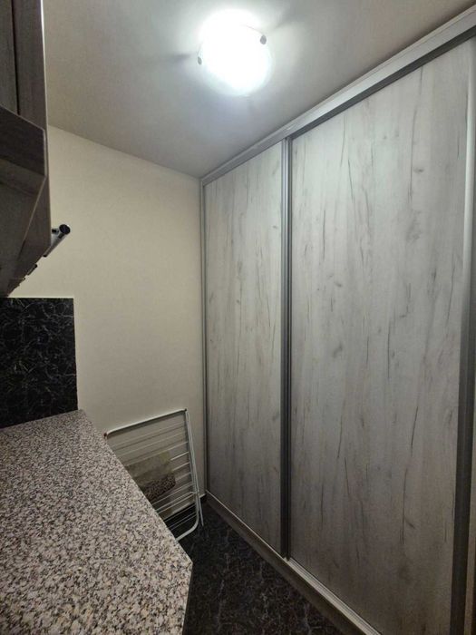 Двустаен напълно обзаведен Колхозен пазар