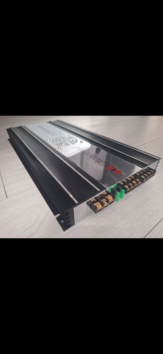 Statie auto / amplificator tub bass / subwoofer sunet boxe