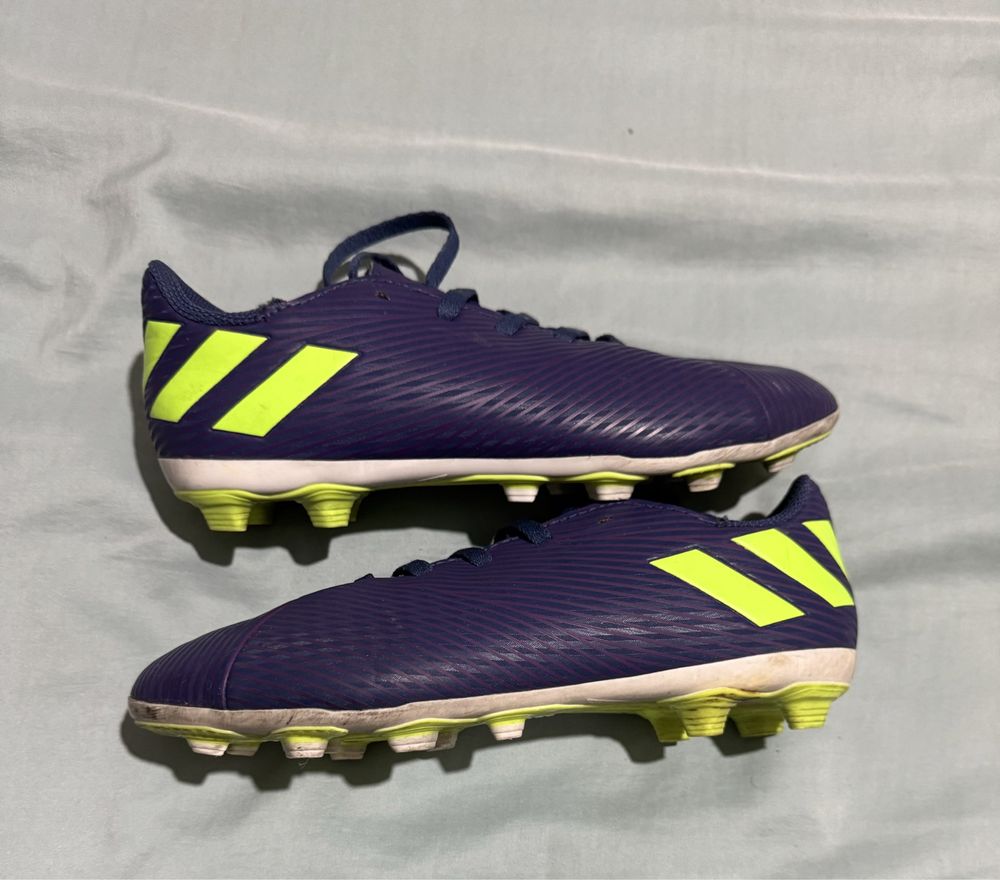 Бутонки Adidas