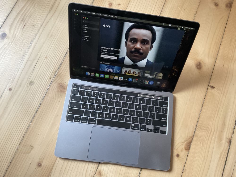 Mac book pro 13” 2020 1,4 GHz intel i5, 3 thunderbolt