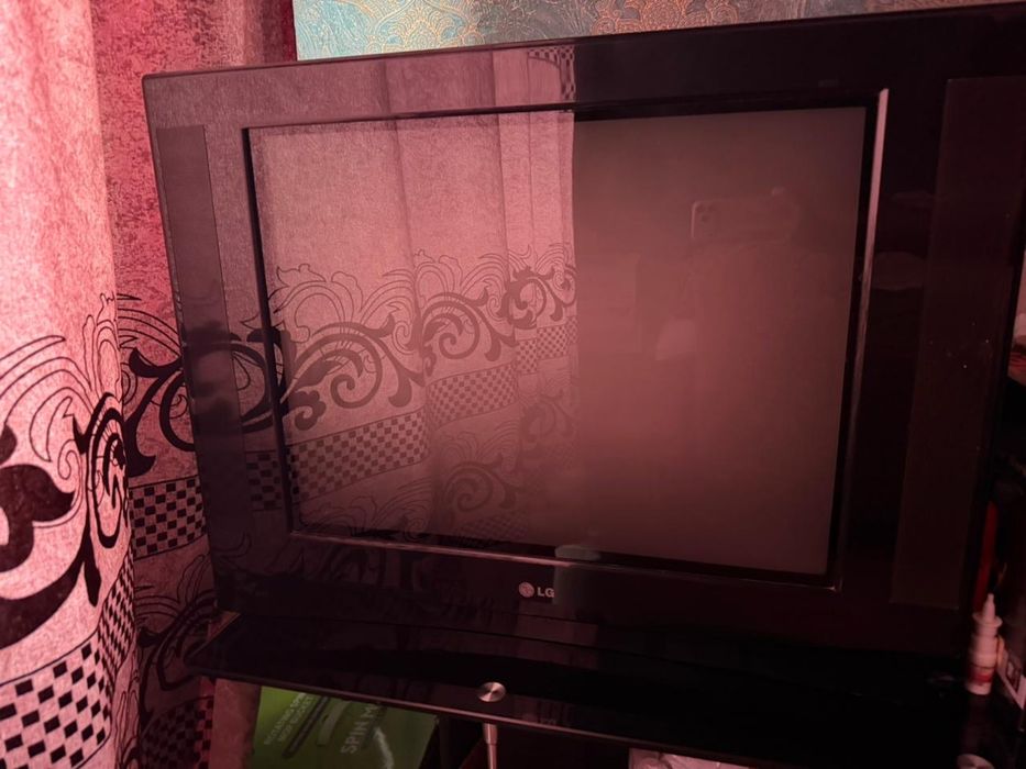 Телевизор б/у LG