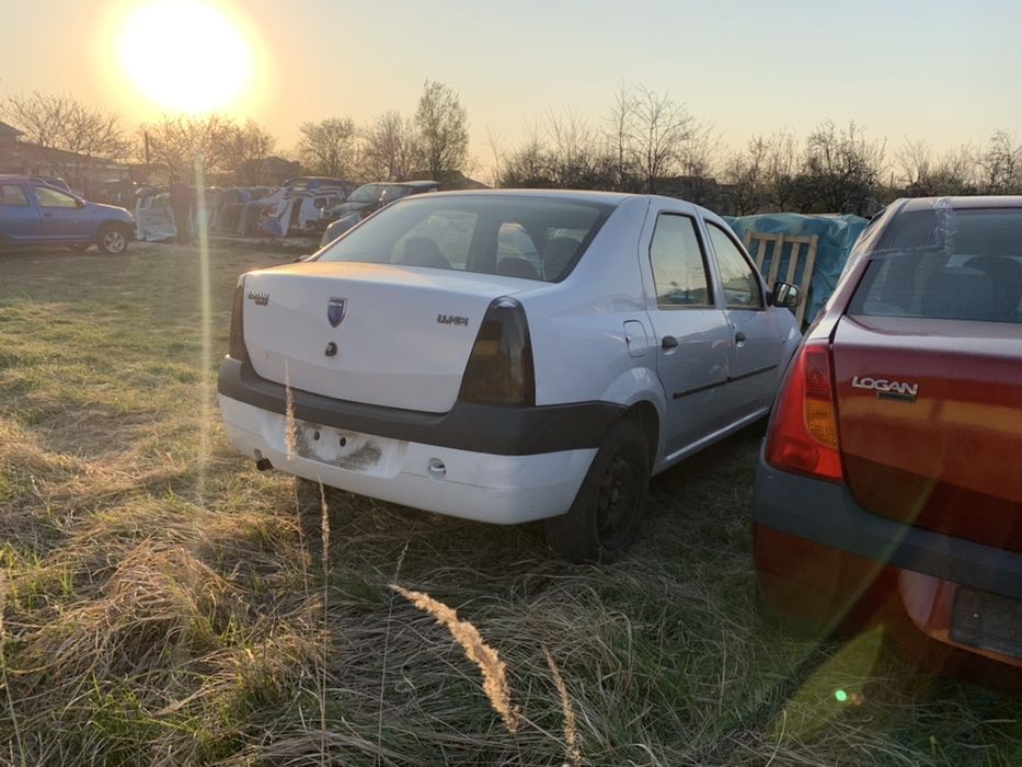 Vand bara -spate pt Dacia Logan 2004-2008-alb